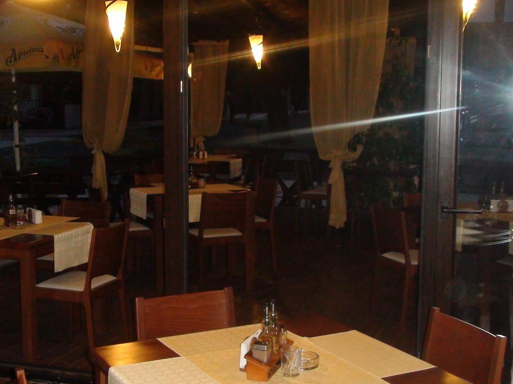 Hotel Rusalka Китен Екстер'єр фото